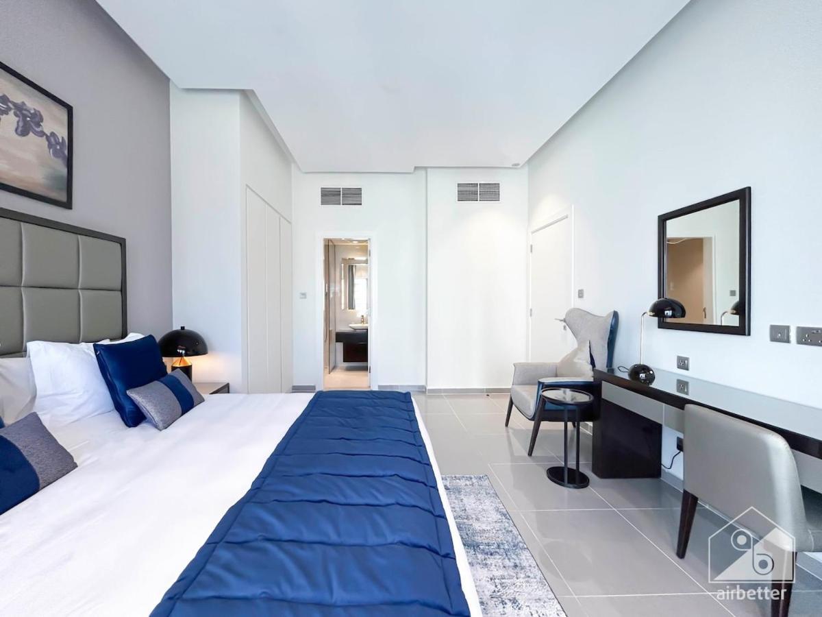 Luxury Stay At Damac Majestine With Balcony & Views ドバイ エクステリア 写真
