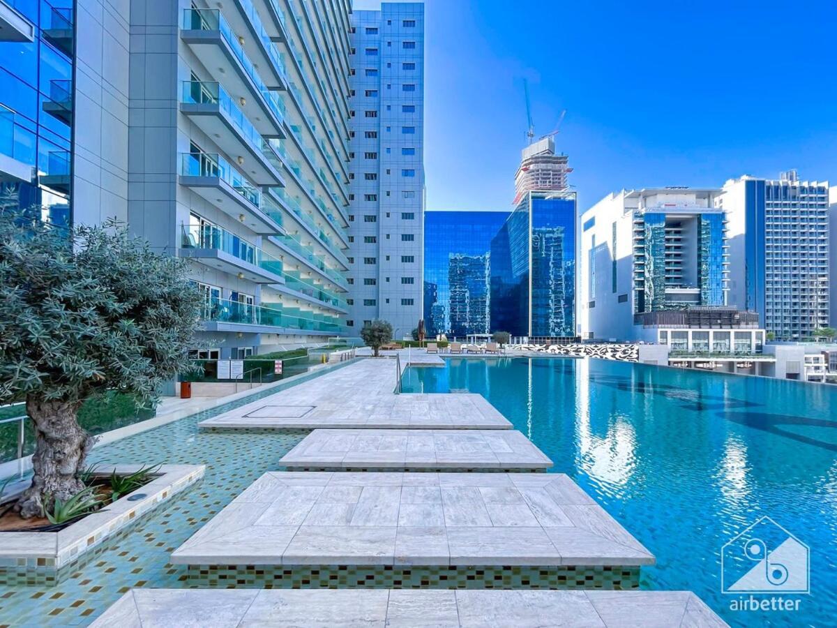 Luxury Stay At Damac Majestine With Balcony & Views ドバイ エクステリア 写真