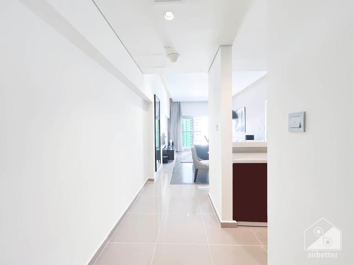 Luxury Stay At Damac Majestine With Balcony & Views ドバイ エクステリア 写真