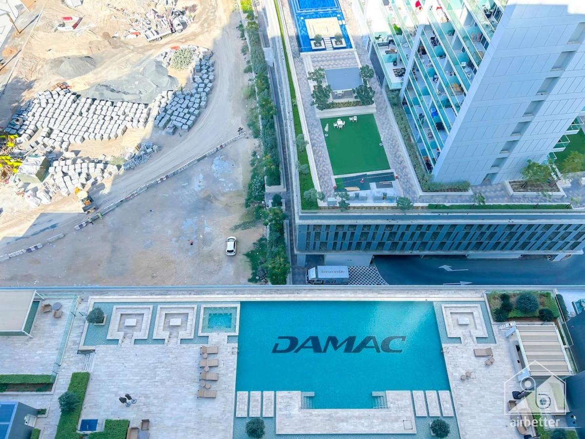 Luxury Stay At Damac Majestine With Balcony & Views ドバイ エクステリア 写真